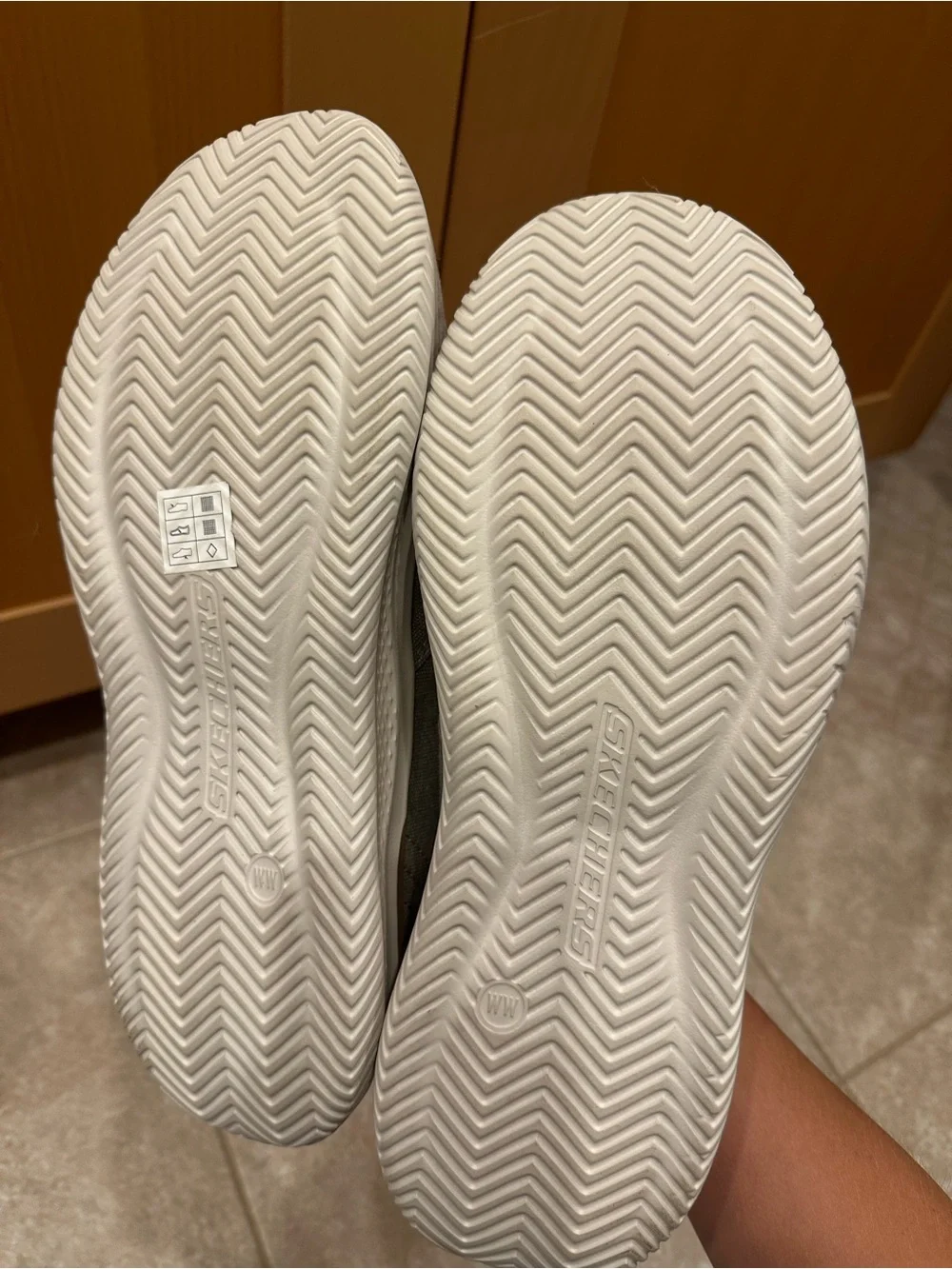 Skechers relaxed fit